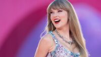 Taylor Swift Dapat Hadiah Valentine dari Travis Kelce Total Rp1,6 M